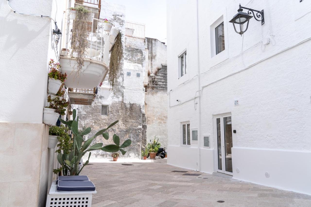 Wineart House, Terracielo Indipendente Nel Centro Di Monopoli Apartment Exterior photo