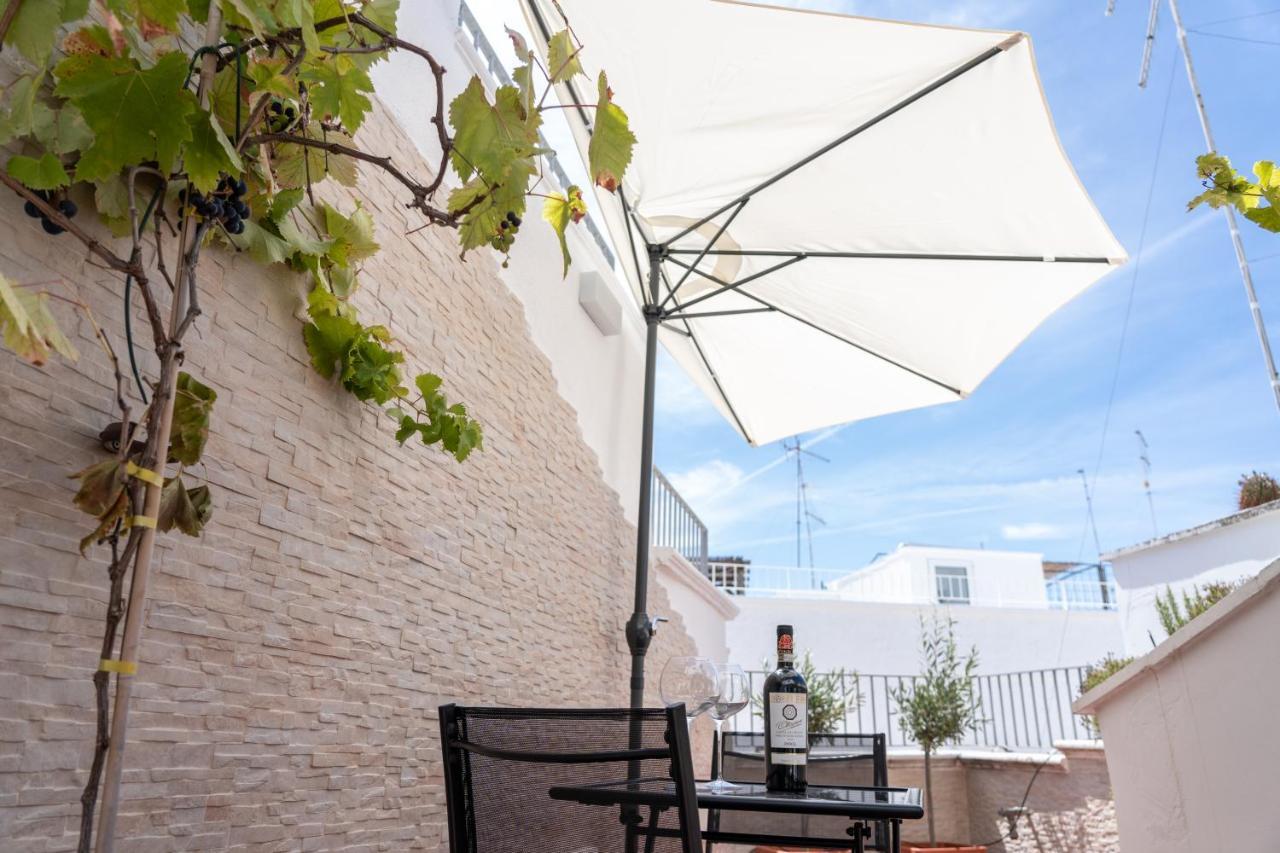 Wineart House, Terracielo Indipendente Nel Centro Di Monopoli Apartment Exterior photo